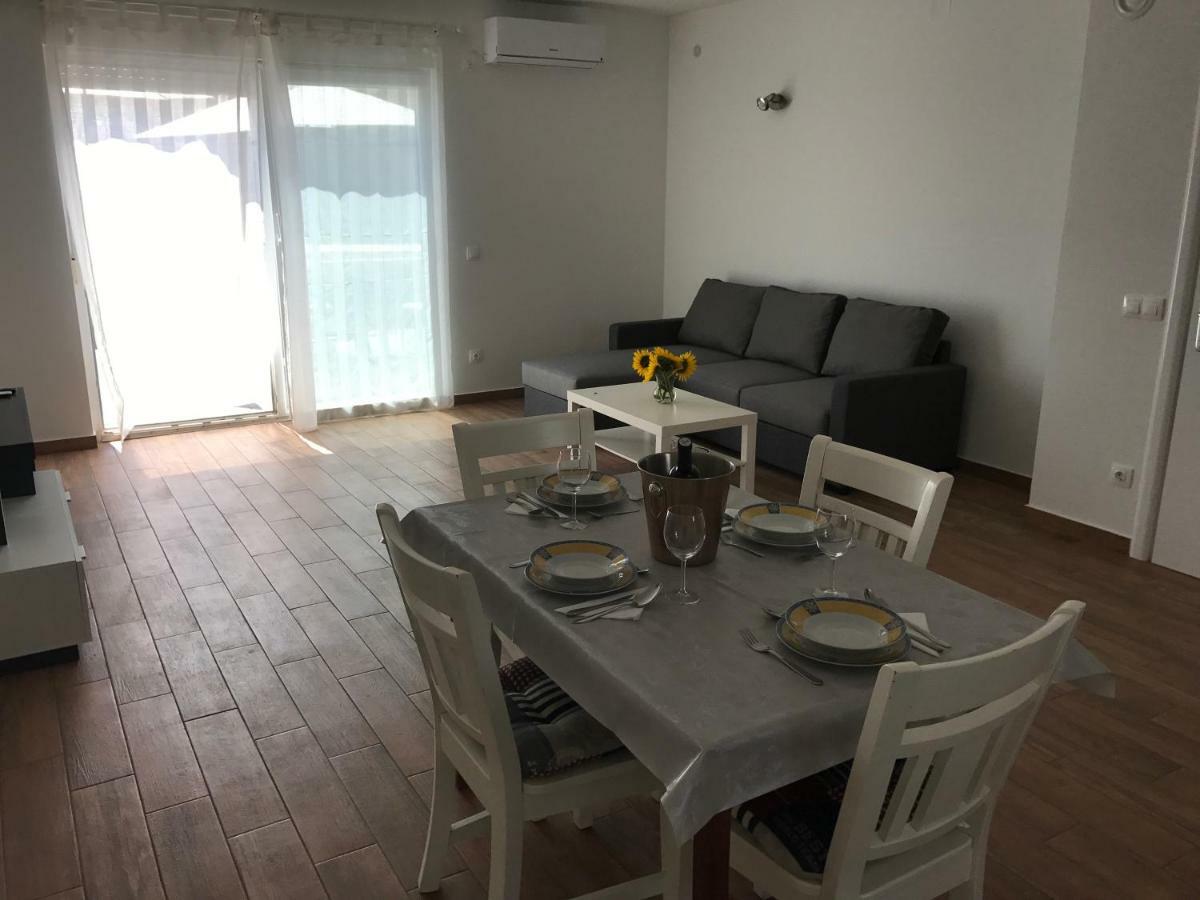 Apartments Kuk Шіло Екстер'єр фото