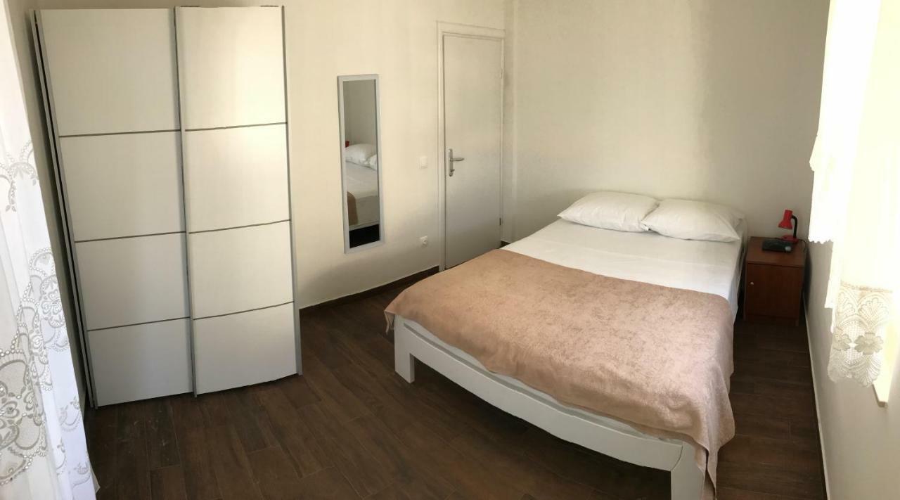 Apartments Kuk Шіло Екстер'єр фото